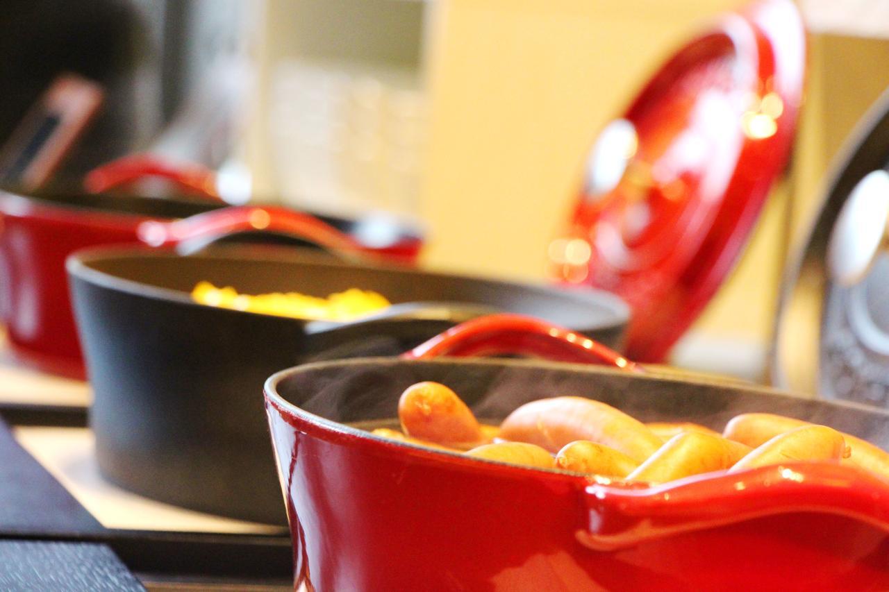 Omo7 Asahikawa By Hoshino Resorts Exterior foto A Le Creuset cast iron casserole