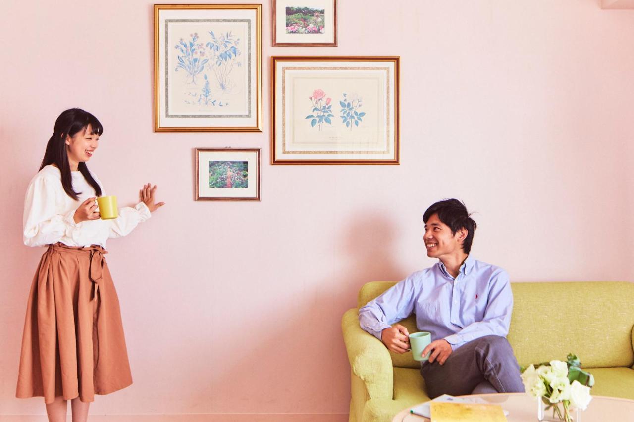 Omo7 Asahikawa By Hoshino Resorts Exterior foto A couple in a living room